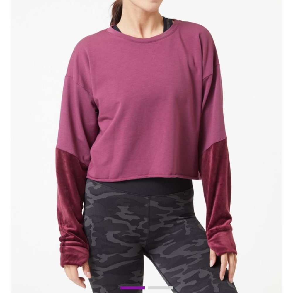 Cropped oversized SPLENDID scarlet velvet trim thumb hole sweatshirt large - Picture 1 of 2